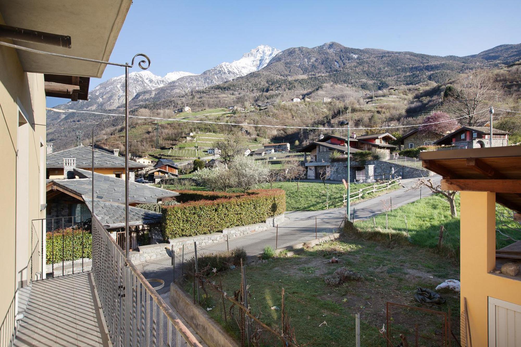 Ampaillan 002 Apartment Aosta Bagian luar foto